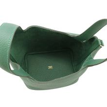 Load image into Gallery viewer, HERMES Picotin Lock Vert Moyen Taurillon Clemence Size PM
