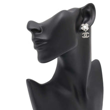 将图像加载到图库查看器中，CHANEL CC Logo Clover Earrings SilverABF239 Metal Rhinestone
