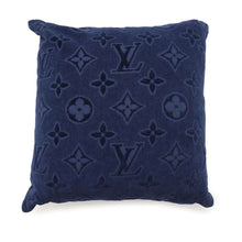 Load image into Gallery viewer, LOUIS VUITTON Coussin LV Vacation NavyM77782 Cotton100%
