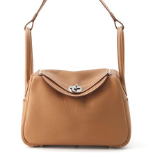 将图像加载到图库查看器中，HERMES Lindy Gold Taurillon Clemence Size 26
