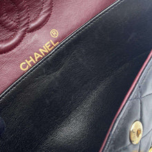 将图像加载到图库查看器中，CHANEL Matelasse double flap BlackA01113 Lambskin Size 23
