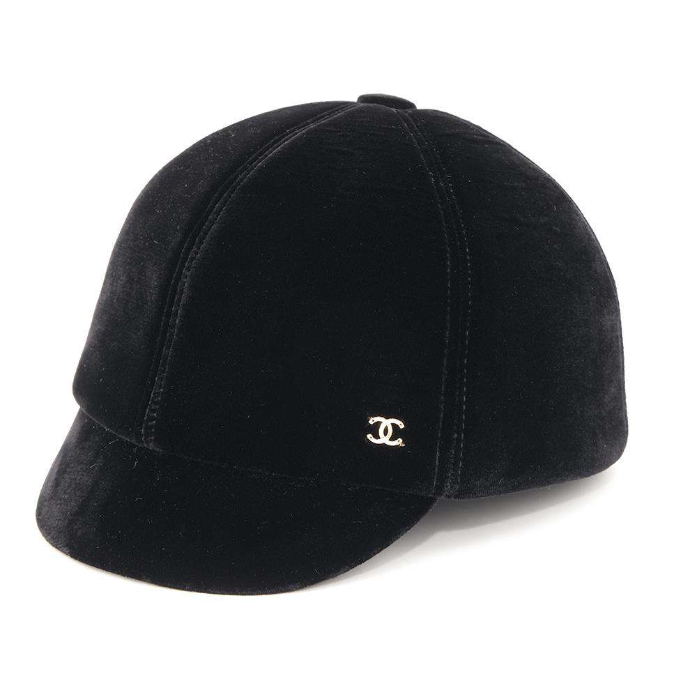 CHANEL Velour CC Logo Cap Size L Black 92% Viscose 8% Silk