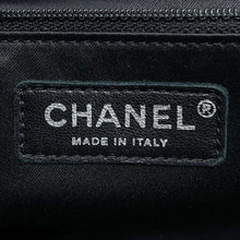 将图像加载到图库查看器中，CHANEL Chevron Single Flap ChainShoulder Bag Black Lambskin
