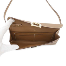 Load image into Gallery viewer, HERMES Chaine d&#39;Ancre Too Go Gold Epsom
