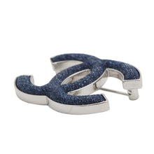 将图像加载到图库查看器中，CHANEL CC Logo BroochABE275 Metal Denim
