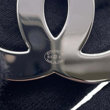 将图像加载到图库查看器中，CHANEL CC Logo BroochABE275 Metal Denim
