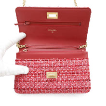 将图像加载到图库查看器中，CHANEL 2.55 Chain Wallet Red Tweed
