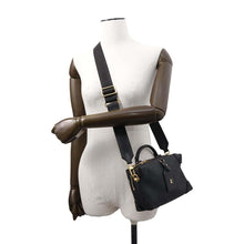 将图像加载到图库查看器中，LOUIS VUITTON Petite Malle Souple NoirM45393 Monogram Empreinte Leather
