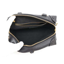 将图像加载到图库查看器中，LOUIS VUITTON Petite Malle Souple NoirM45393 Monogram Empreinte Leather
