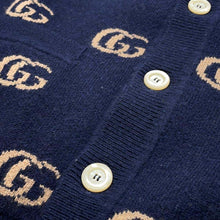 将图像加载到图库查看器中，GUCCI GGJacquard knitted cardigan Size XS Navy/Brown660285 Cashmere93% Wool 7%
