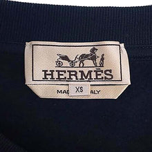 Load image into Gallery viewer, HERMES Round neck Knitted Fabric Leather patch &quot;Metalli au Carré&quot; Size XS Marine Cotton100%
