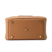 Load image into Gallery viewer, HERMES Lindy Gold Taurillon Clemence Size 26
