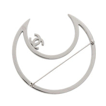 将图像加载到图库查看器中，CHANEL Brooch Crescent Moon Silver Metal Rhinestone
