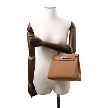 Load image into Gallery viewer, HERMES Kelly Retourne Gold Togo Leather Size 25
