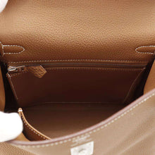 Load image into Gallery viewer, HERMES Kelly Retourne Gold Togo Leather Size 25
