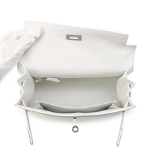 Load image into Gallery viewer, HERMES Kelly Sellier Ecru/New White Toile H Swift Leather Size 25
