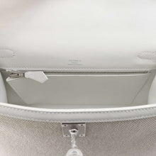 Load image into Gallery viewer, HERMES Kelly Sellier Ecru/New White Toile H Swift Leather Size 25
