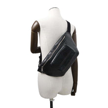 Load image into Gallery viewer, GUCCI GG embossed crossbody bag Black645093 Leather
