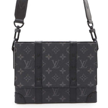 Load image into Gallery viewer, LOUIS VUITTON trunk messenger NoirM45727 Monogram Eclipse Size PM
