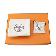 Load image into Gallery viewer, HERMES Picotin Lock Etoupe Taurillon Clemence Size MM
