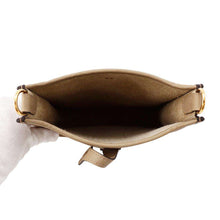 Load image into Gallery viewer, HERMES Evelyne Amazon Long Beige Marfa Taurillon Clemence Size TPM
