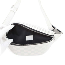 将图像加载到图库查看器中，LOUIS VUITTON Canvas・Bumbag BlancN40326 Damier Infini Leather
