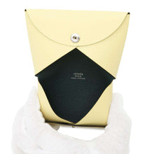 Load image into Gallery viewer, HERMES Calvi Verso Jaune Poussin/VertMoyen Epsom
