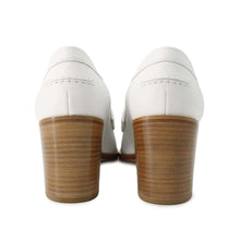 将图像加载到图库查看器中，HERMES Elysee 70 Loafers with Heels White/Beige Leather Size 36
