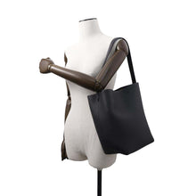 Load image into Gallery viewer, The Row N/S Park Tote MidnightW1313 L129 Leather Size Medium
