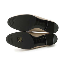 Load image into Gallery viewer, HERMES Mocassins Royale Multicolor/Beige/Mastic Leather Size 35
