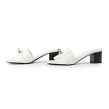 Load image into Gallery viewer, HERMES Gigi50 Sandals White Calf Leather Size 35・1/2
