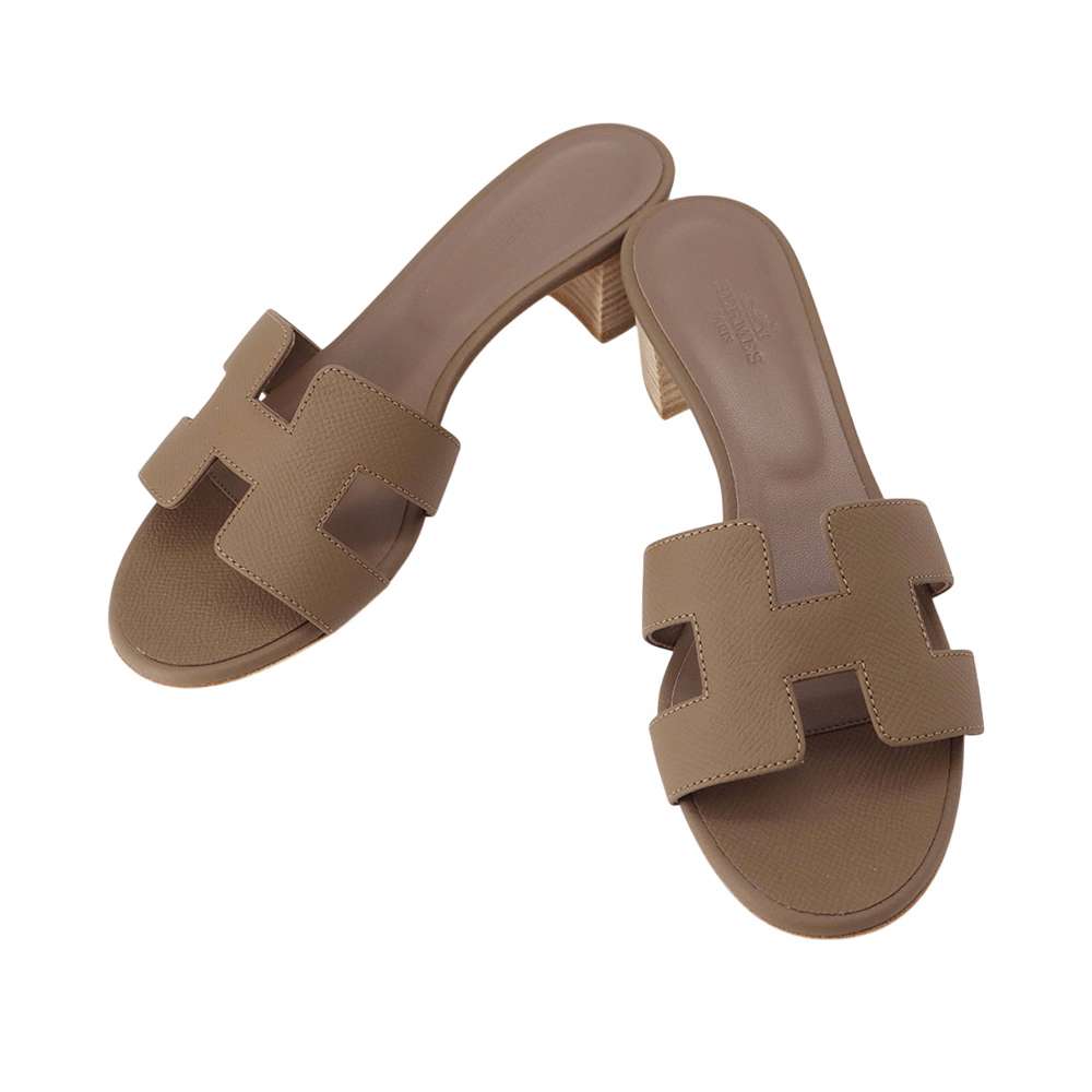 HERMES Oazis Sandals Etoupe Epsom Size 35