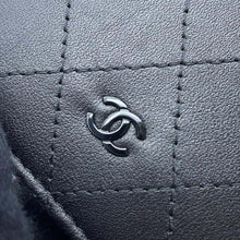 Load image into Gallery viewer, CHANEL Matelasse Small Wallet BlackAP4381 Leather
