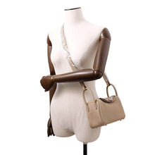 Load image into Gallery viewer, HERMES Lindy Beige Marfa Taurillon Clemence Size Mini
