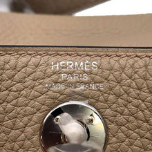 Load image into Gallery viewer, HERMES Lindy Beige Marfa Taurillon Clemence Size Mini
