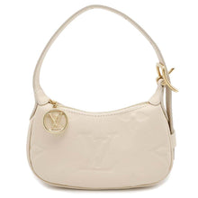 Load image into Gallery viewer, LOUIS VUITTON mini moon claimM82519 Monogram Empreinte Leather
