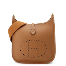 将图像加载到图库查看器中，HERMES Evelyne3 Gold Taurillon Clemence Size PM
