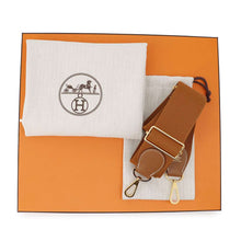 将图像加载到图库查看器中，HERMES Evelyne3 Gold Taurillon Clemence Size PM
