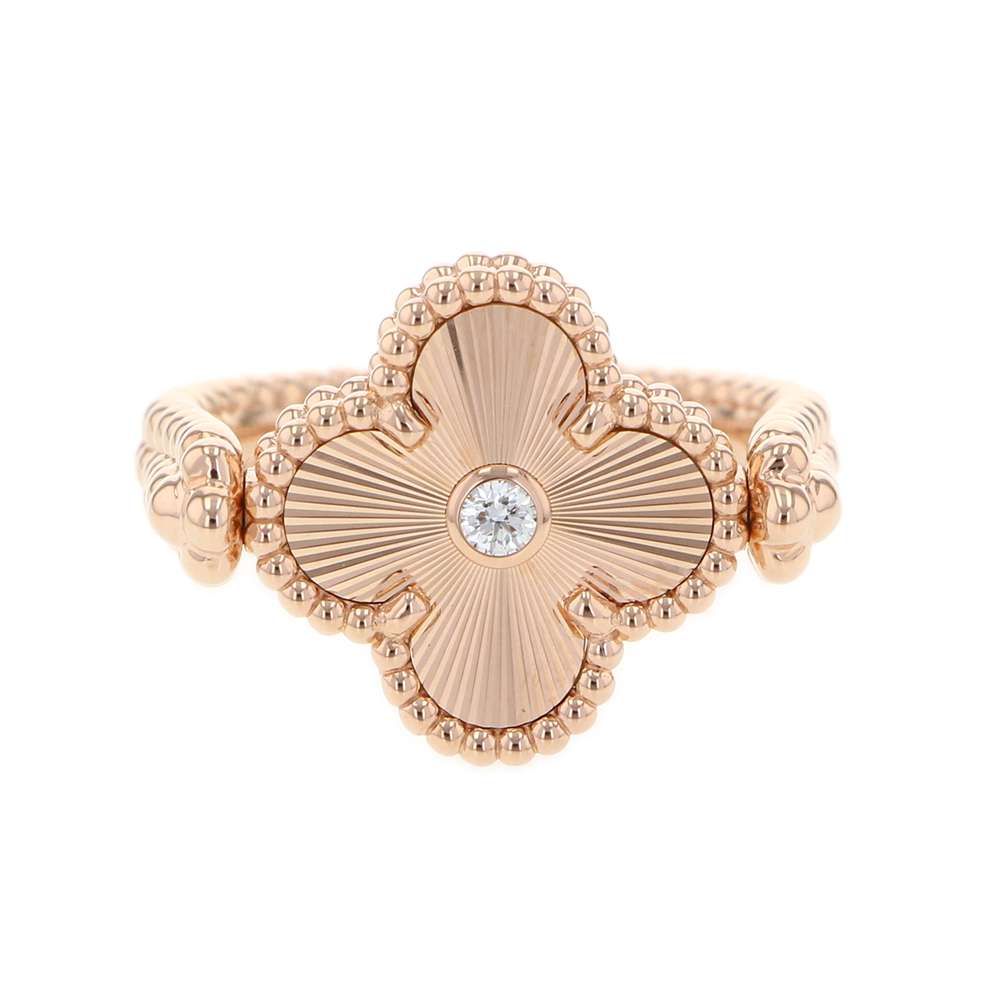 Van Cleef & Arpels– Tagged 