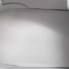 Load image into Gallery viewer, HERMES Sneakers Kid Grinouage Chevre Leather Velour Size 40
