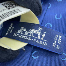 将图像加载到图库查看器中，HERMES Silk Tie Out of the Box Size 2.8&quot; Marine/Ciel Silk100%
