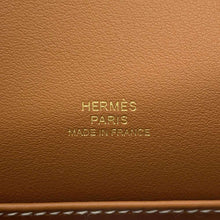 将图像加载到图库查看器中，HERMES PochetteKelly Gold Swift Leather
