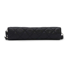 将图像加载到图库查看器中，CHANEL Matelasse Triple Zip Pouch Black Soft Caviar Leather

