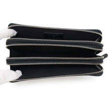 将图像加载到图库查看器中，CHANEL Matelasse Triple Zip Pouch Black Soft Caviar Leather
