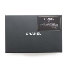 将图像加载到图库查看器中，CHANEL Matelasse Triple Zip Pouch Black Soft Caviar Leather
