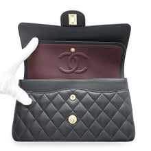 Load image into Gallery viewer, CHANEL Matelasse W Flap ChainShoulder Bag BlackA01112 Caviar Leather Size 25
