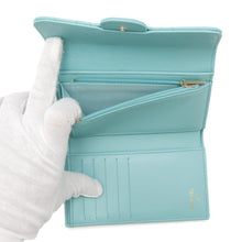 将图像加载到图库查看器中，CHANEL Matelasse Medium Wallet Turquise BlueAP0232 Caviar Leather
