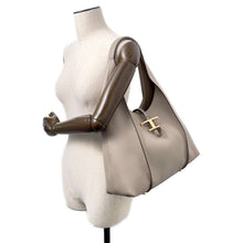 将图像加载到图库查看器中，TOD’S Timeless Hobo Bag Greige Leather Size Medium
