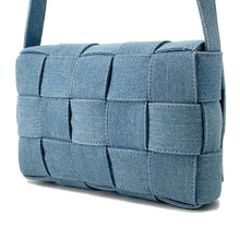 将图像加载到图库查看器中，Bottega Veneta Maxi INTRECCIATO Cassette Shoulder Bag Blue710188 Denim
