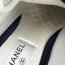 将图像加载到图库查看器中，CHANEL ★CC Logo Sneakers GrayG46014 Wool Suede Leather Size 42
